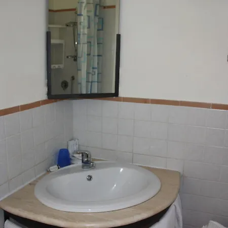 Azienda Agrituristica Le Puzelle Hotel *