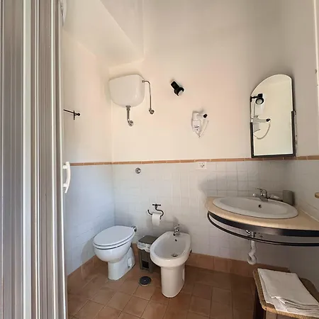 Azienda Agrituristica Le Puzelle Hotel *